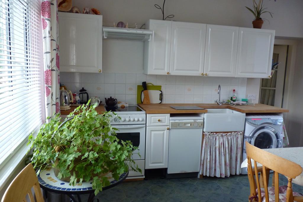 Achnamara Apartment Connel Szoba fotó